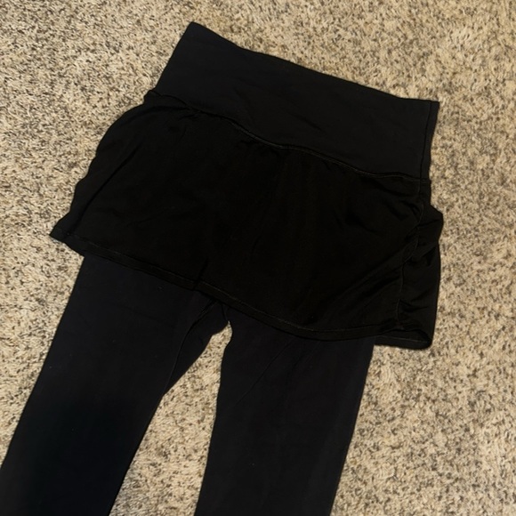 Athleta 2 in 1 Capri 7/8 length - Picture 6 of 6